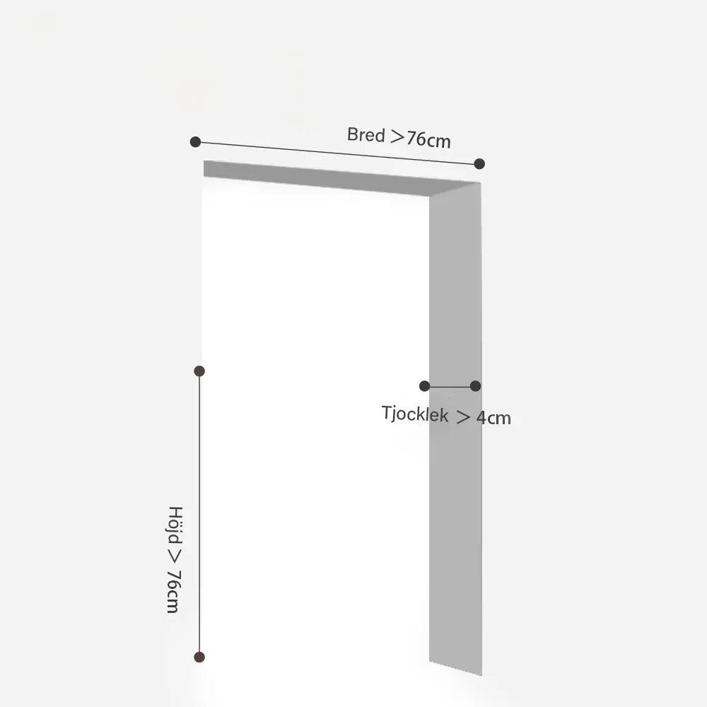 Illustration som visar minimimått för dörröppning: bredd över 76 cm, höjd över 76 cm och karmtjocklek över 4 cm för montering av barngrind.