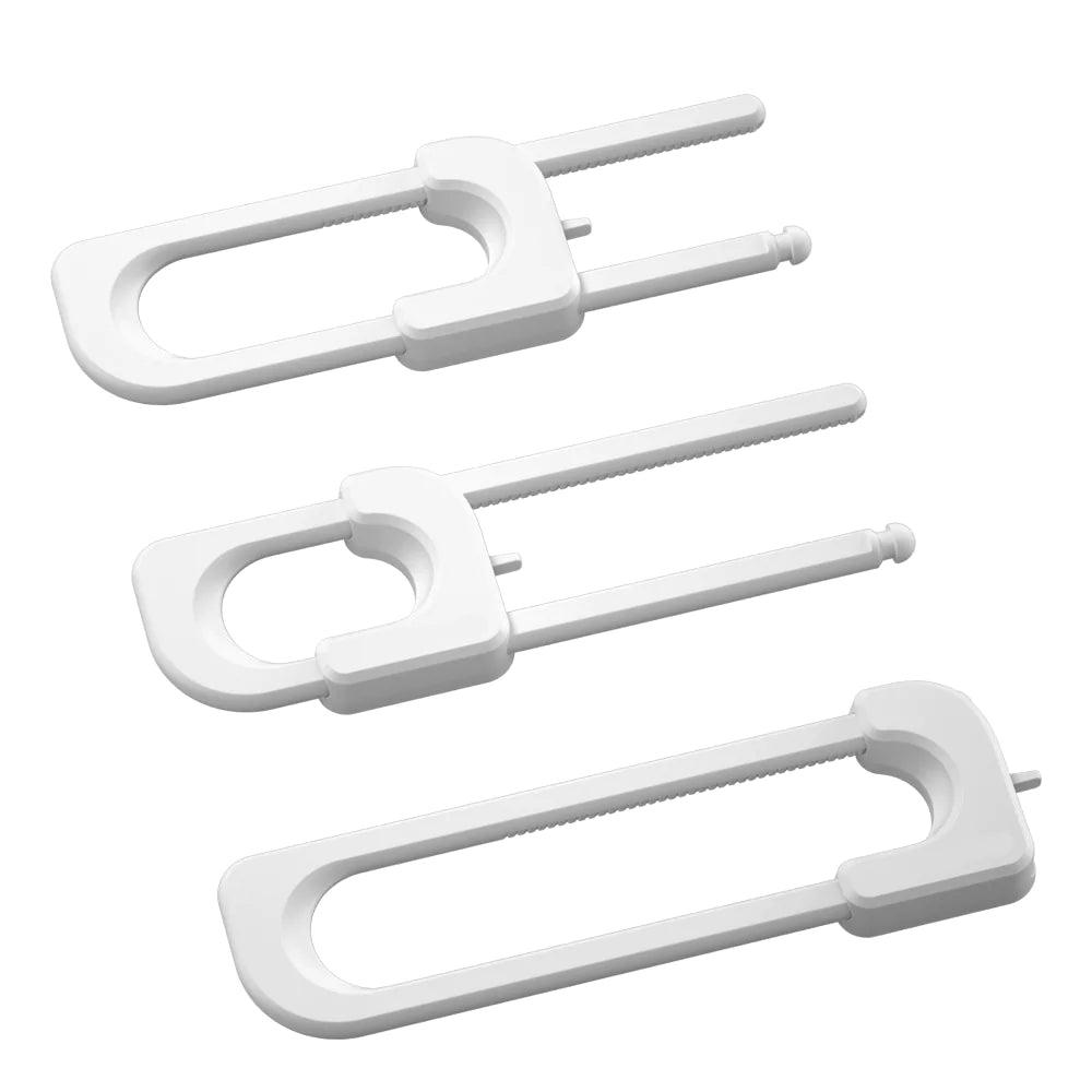 Tre vita barnlås för dubbeldörr med handtag, justerbara för att hindra barn från att öppna skåp och garderober