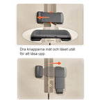 Instruktionsbild som visar hur ett dubbeldörrs kylskåpslås öppnas genom att dra knapparna inåt och skjuta låset utåt.